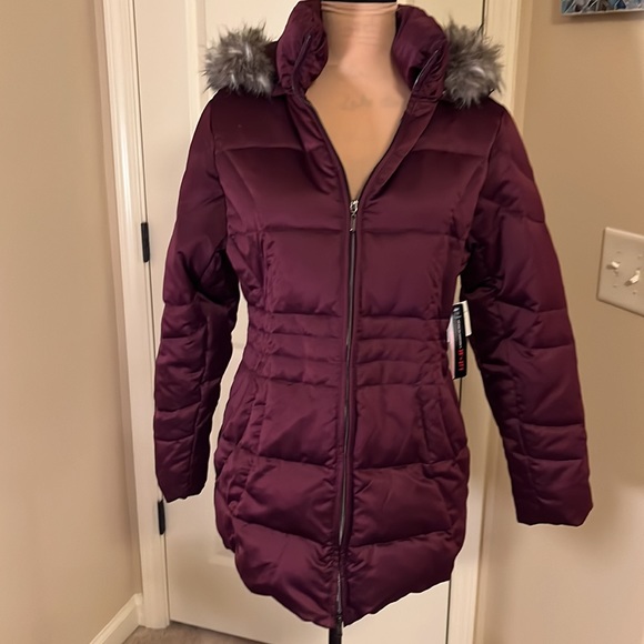 St. John’s Bay puff hooded jacket size medium NWT - Picture 3 of 14